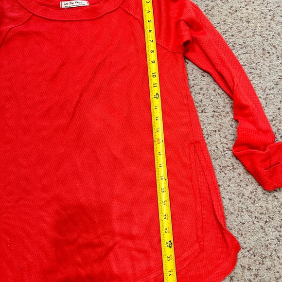 FREE PEOPLE‎ WE THE FREE Snowy Thermal Top Heatwave Small Orange long sweater - Picture 3 of 10